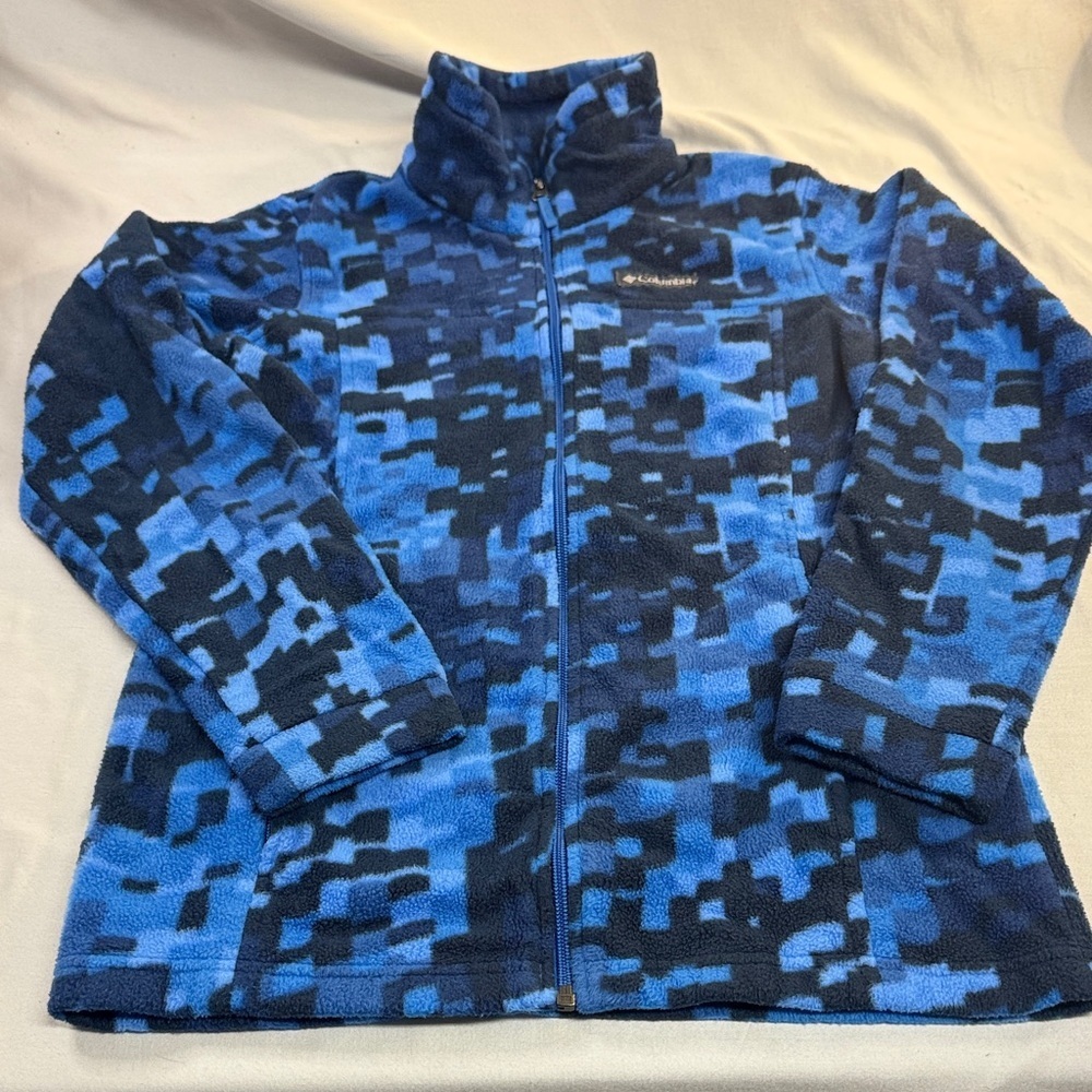⭐️ Columbia - Pixelated Blue and Black Fleece Jacket